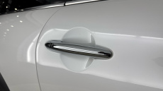 MINI Hatchback 1.5 Cooper Classic 3dr Auto [Comfort/Nav Pack] Petrol Hatchback